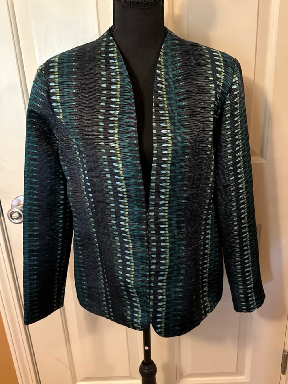 Women's Teal & Black Open-Front Patterned Blazer